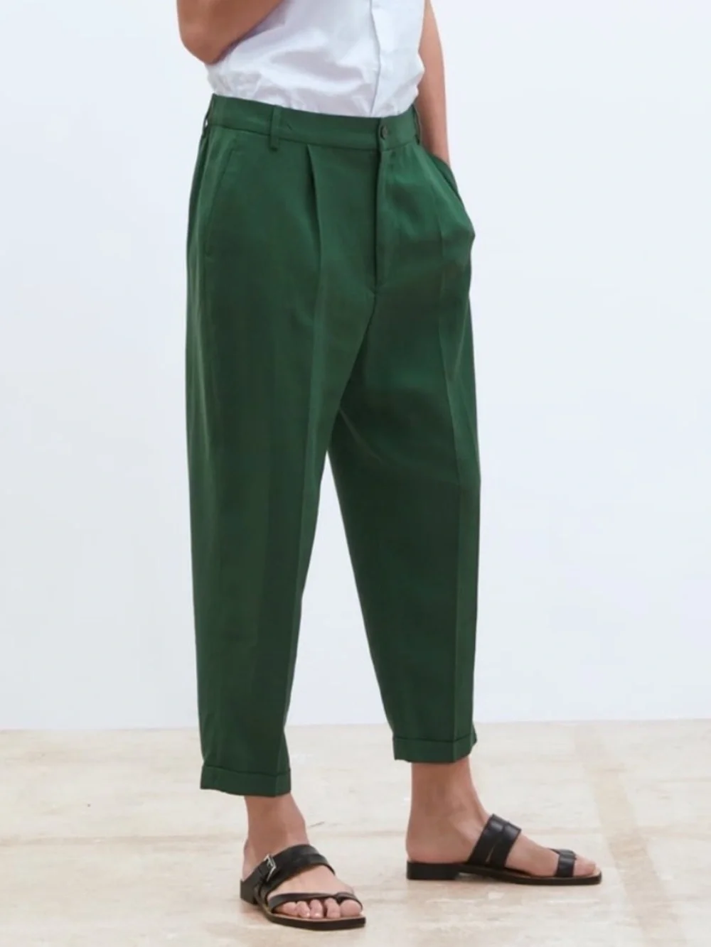 Zara Green Relaxed Lyocell High Waist Cuffed Cropped Pants size 2